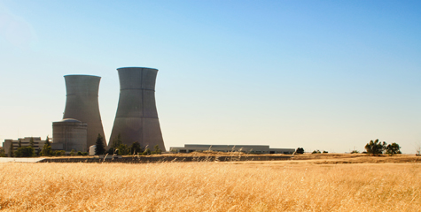 Small-scale nuclear power plant operating
